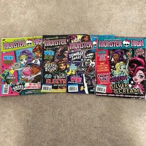 Monster High 2014 Magazine Lot